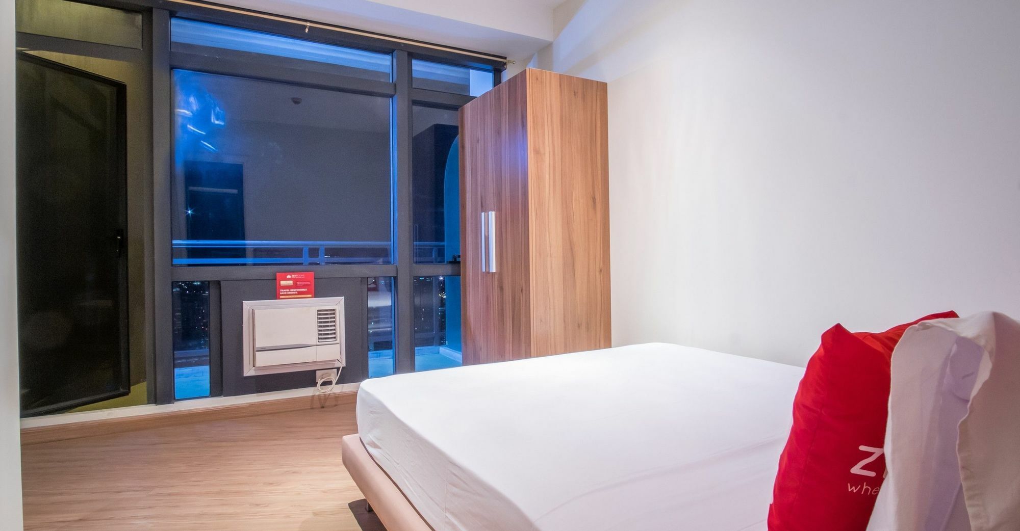 Zen Home Gramercy Residences Makati ماكاتي المظهر الخارجي الصورة